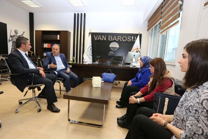 Belediye Eş Başkanlarından Van Barosu’na Ziyaret