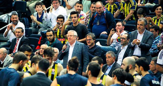 Fenerbahçeliler ben Aziz Yıldırım...