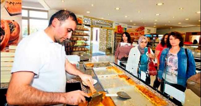 Halk Ekmek Anlantis Cafe satışlara başladı