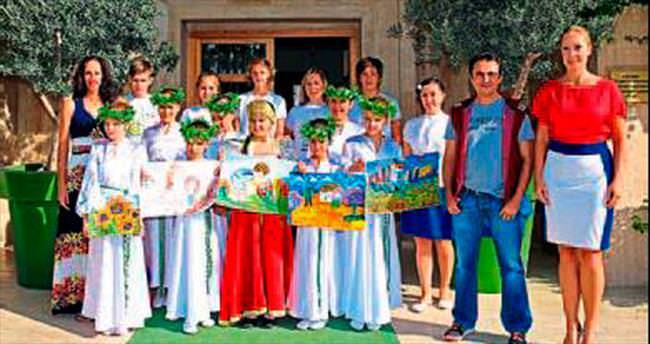 Rus çocuklarından EXPO’ya barış ağacı