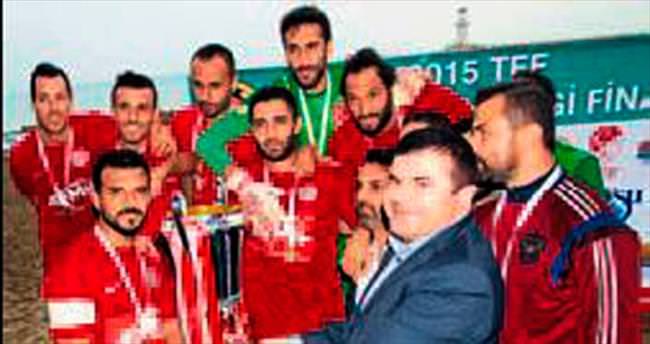 Plajın şampiyonu Antalyaspor