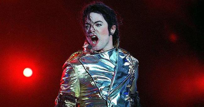 Michael Jackson yine birinci!