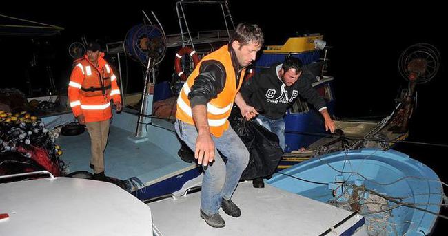 Kaçakları taşıyan 3 bot battı: 3’ü çocuk 4 ölü
