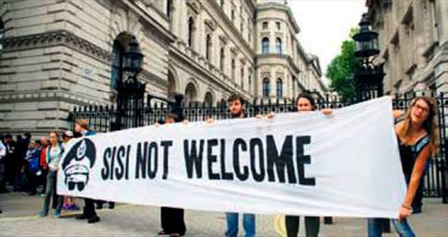Sisi’ye İngiltere’de insan hakları tepkisi