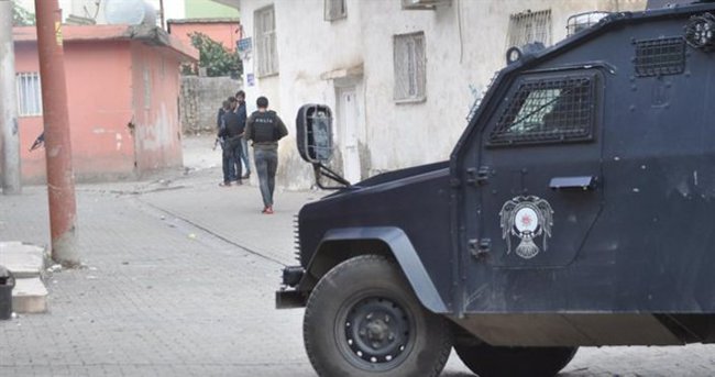 PKK roketi bu kez de camiyi vurdu