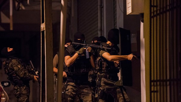 İstanbul’da terör örgütü operasyonu: 13 gözaltı
