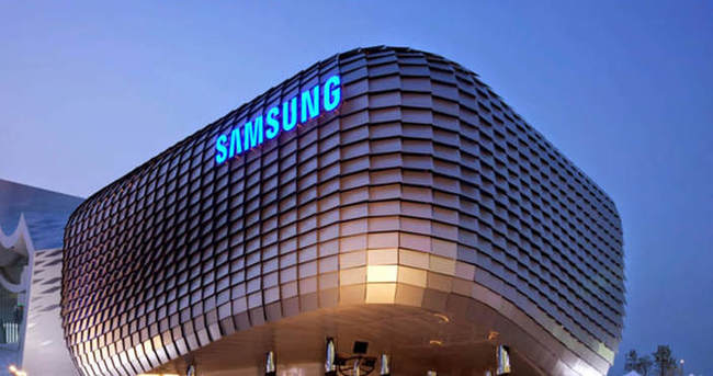 Samsung ilklere imza attı