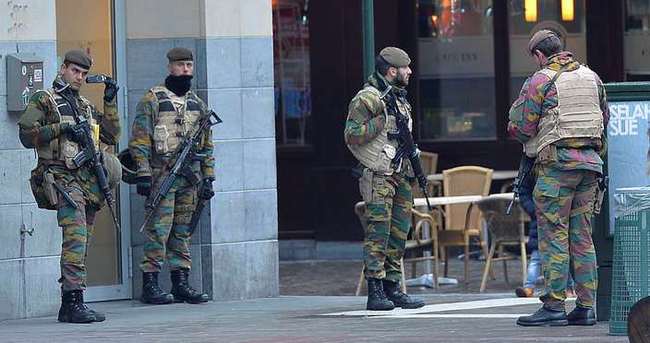 Brüksel’de terör tehdidi nedeniyle hayat durdu