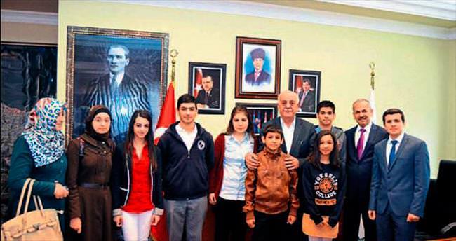 Başkan Seyfi Dingil’e çocuklardan ziyaret