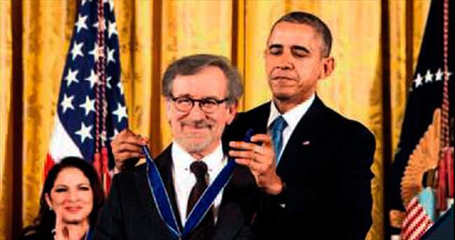 Obama’dan 17 kişiye Özgürlük Madalyası