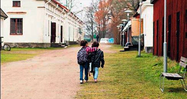 İsveç’te göçmen çocuklara zulüm