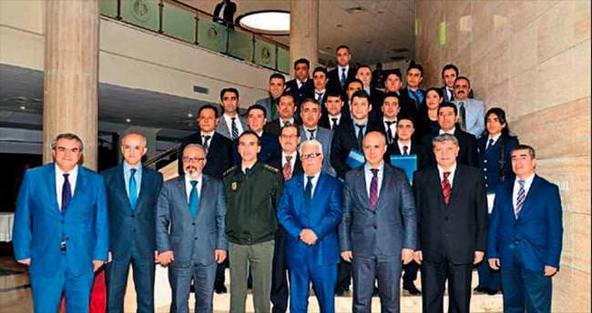 Mersin’de 24 polise Arapça eğitim verildi