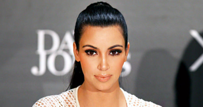 Kim Kardashian bebeğinin plasentasını yiyor