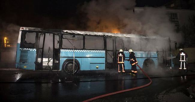 Bağcılar’da halk otobüsü kundaklandı
