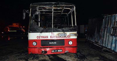 Adana’da PKK’lılar otobüs yaktı