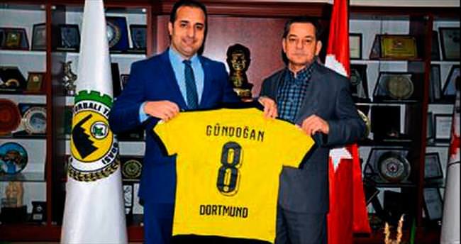 Başkan Olgun’a Dortmund forması