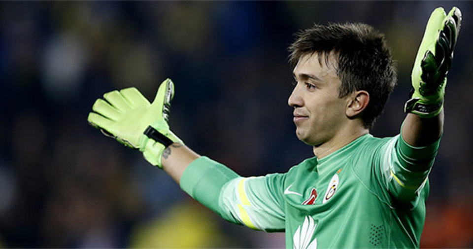 Galatasaray In Kalecisi Muslera Evlendi Spor Haberleri