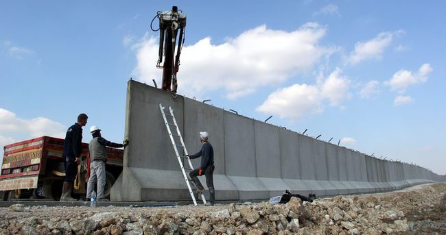 Yayladağ’da sınıra beton duvar yapılmaya başlandı!