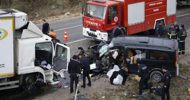 Antalya’da feci kaza