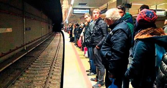 Metro’daki arıza sinirleri yıprattı