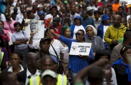Güney Afrika’da ırkçılık karşıtı gösteri