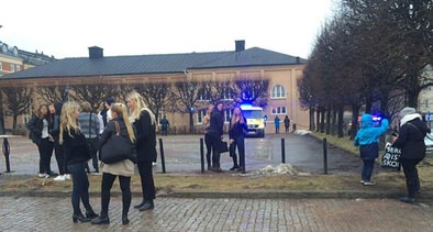 İsveç’teki ortaokulda şiddetli patlama