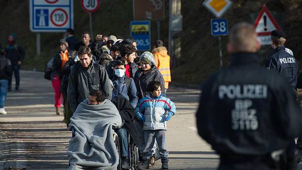Almanya’ya günde 3 bin sığınmacı giriyor