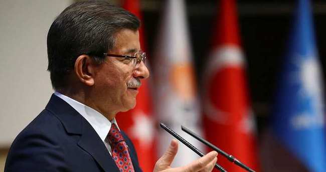 Başbakan Davutoğlu, medya sahipleri ve üst düzey yöneticileriyle bir araya geldi