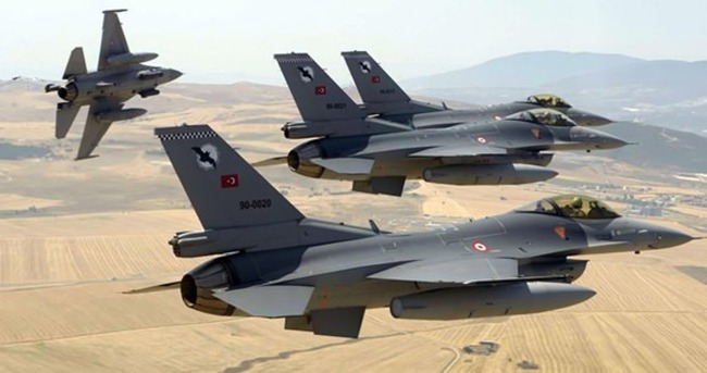 Suriye sınırında 8 F-16’dan devriye uçuşu