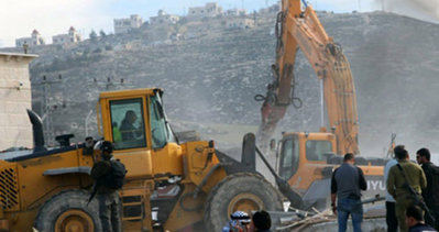 İsrail yine Filistinlilerin evini yıktı