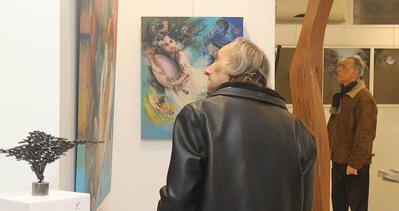 Paris’te Türk ressamların sergisi ilgi gördü