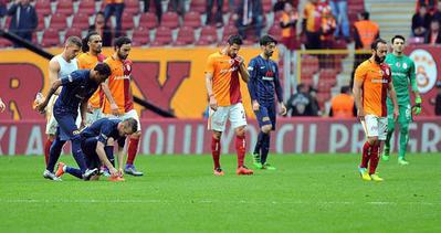 Galatasaray - Başakşehir düellosunun galibi yok