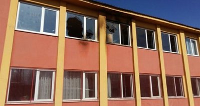 Van’da okullara molotoflu saldırı