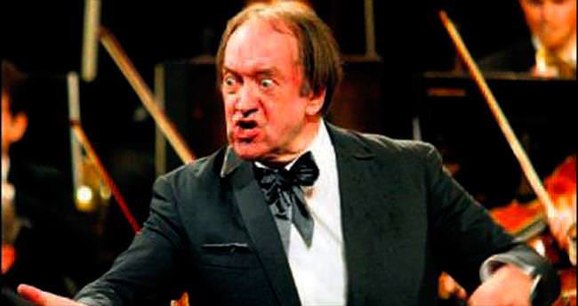 Ünlü orkestra şefi Harnoncourt öldü