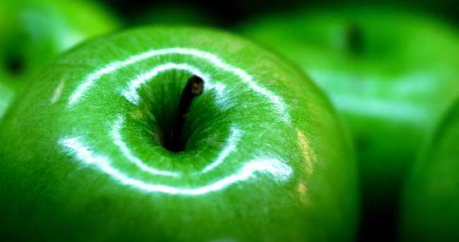Kabuğuyla yenilen elma kanserden koruyor