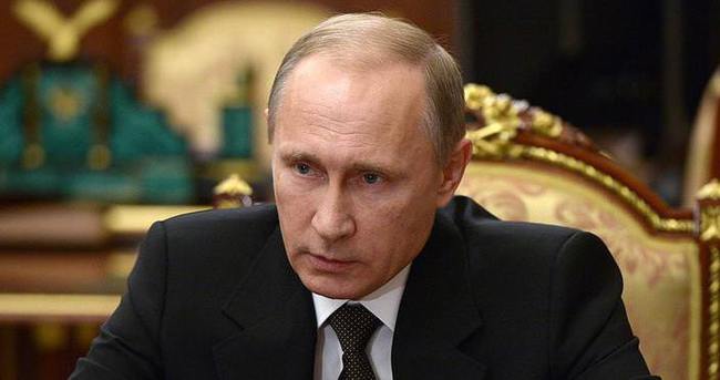 Putin: Suriye operasyonları Rus ordusu için iyi bir eğitim ve sınav oldu