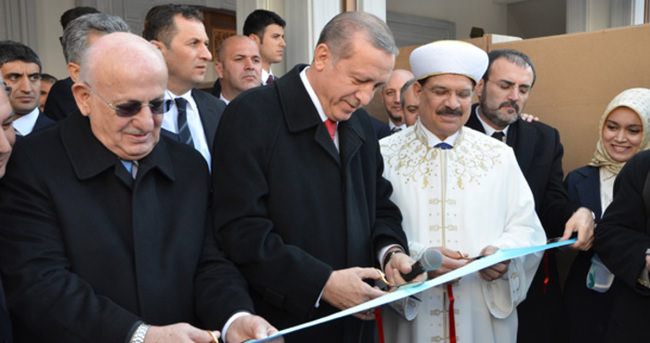 Cumhurbaşkanı Erdoğan, İlahiyat Fakültesi Camii’ni açtı
