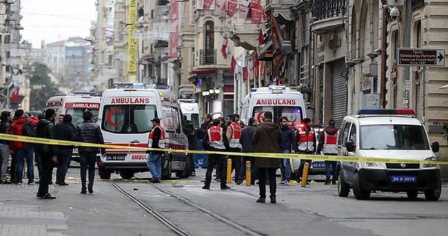 Taksim’de ’2. canlı bomba benim’ diye bağırdı, gözaltına alındı