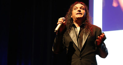 Gökhan Kırdar Yerine Sevemem şarkısını kime yazdığını açıkladı