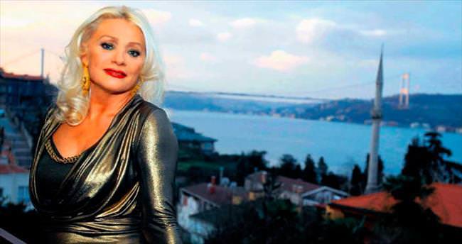 47 yıllık soyadını resmen geri aldı