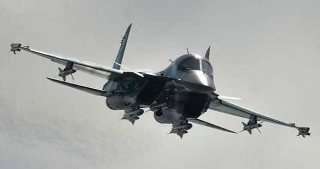 Rus uçakları Esad güçlerini vurdu