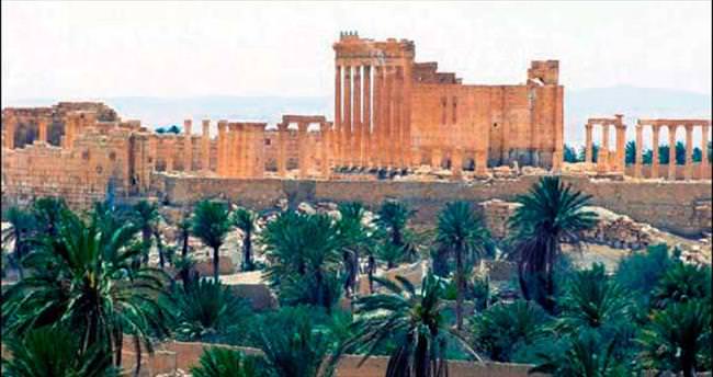 Suriye’de Palmira Kalesi rejimin kontrolünde