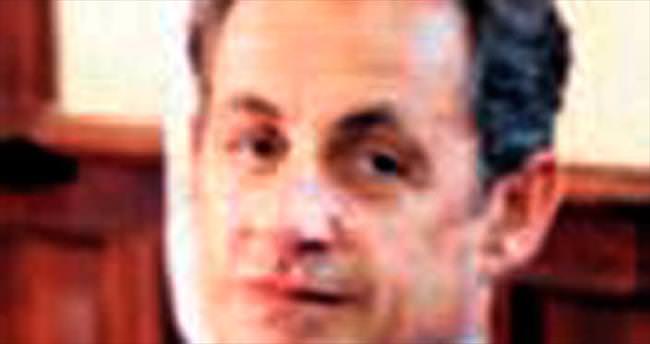 Sarkozy: Yeni Avrupa kuralım