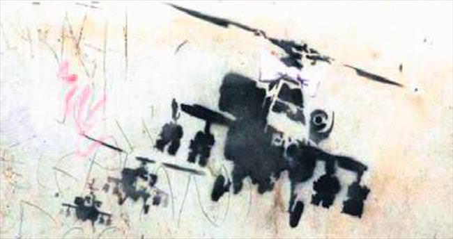 Banksy’nin duvar çizimleri satılıyor