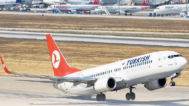 Yunanistan’daki grev uçak seferlerini durdurdu