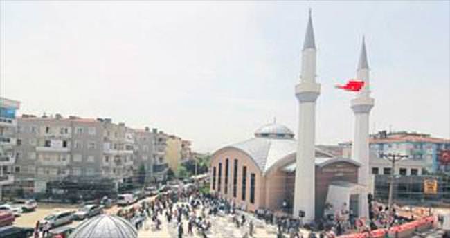 Büküşoğlu Camisi törenle ibadete açıldı