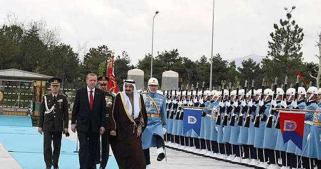 Suudi basını: Ankara’da Kral Selman’a görkemli karşılama