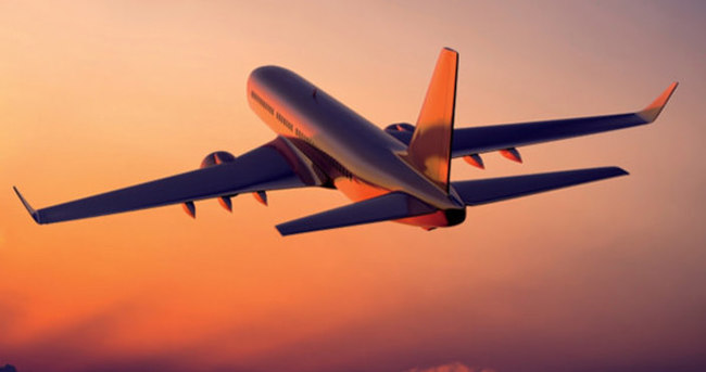 Yolcu uçağı dronea çarptı
