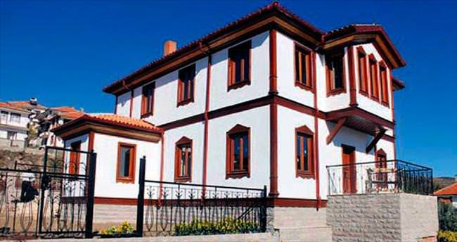 Başkent parklarına tarihi Ankara evleri