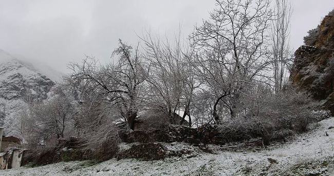 Erzurum’a nisan ayında kar yağdı